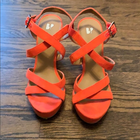 coral wedge heels